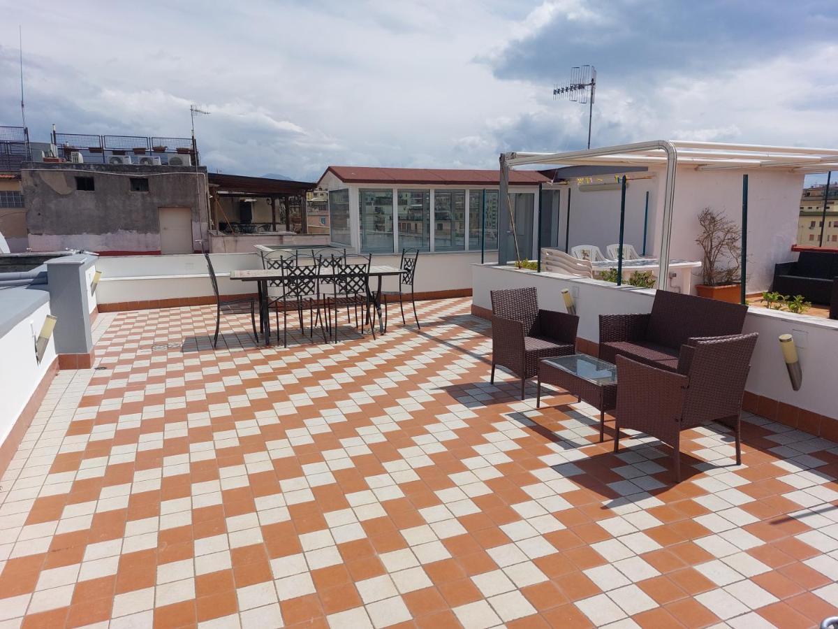 Raggio Di Sole Apartamento Nápoles Exterior foto